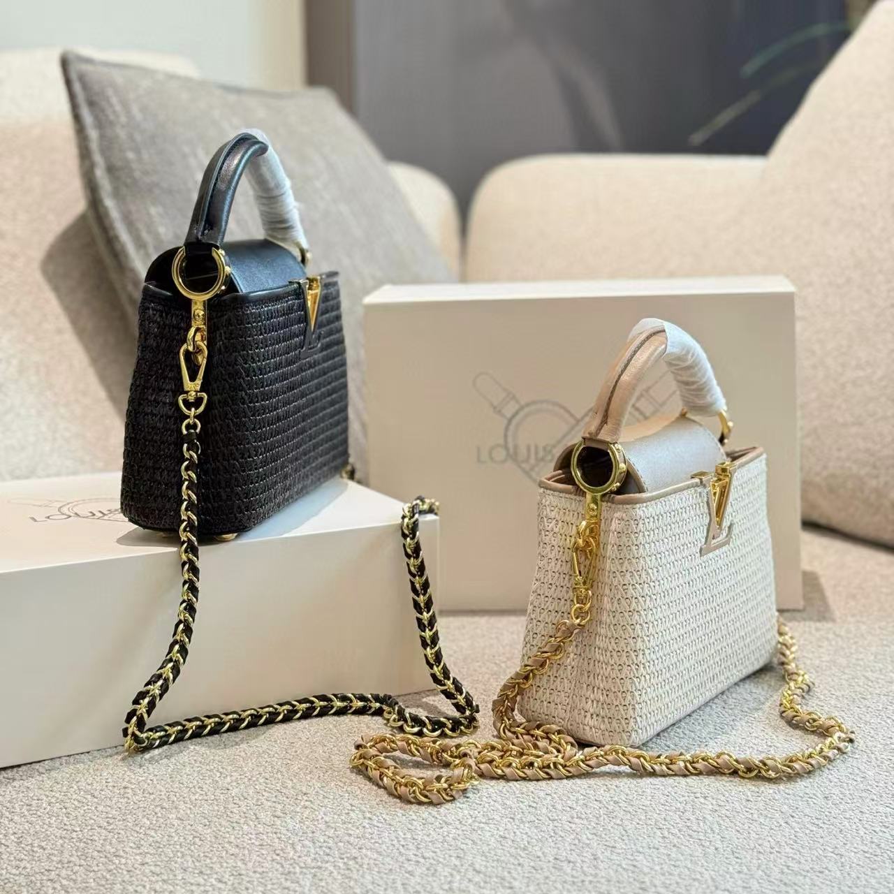 LV Capucinesハンドバッグ【50％割引+送料無料】