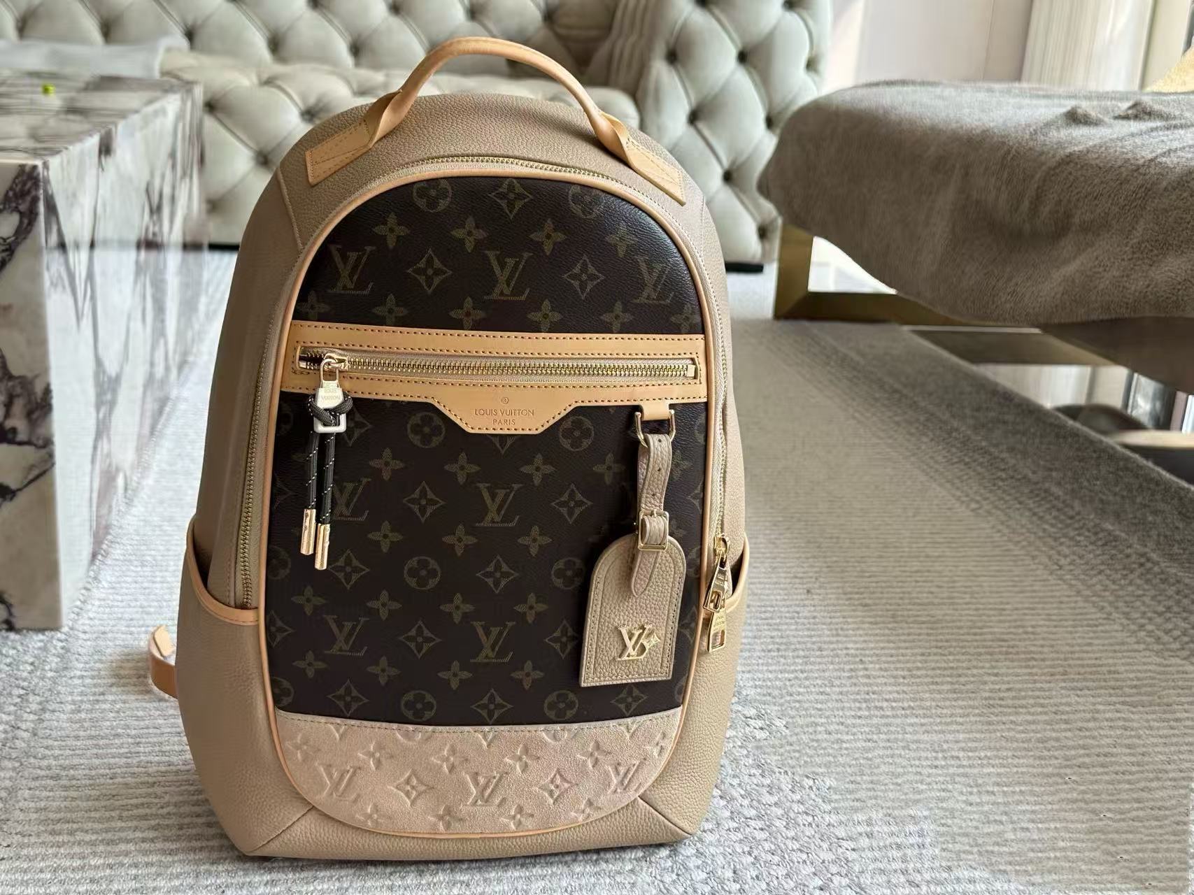 LVレザーバックパック【50％割引+送料無料】