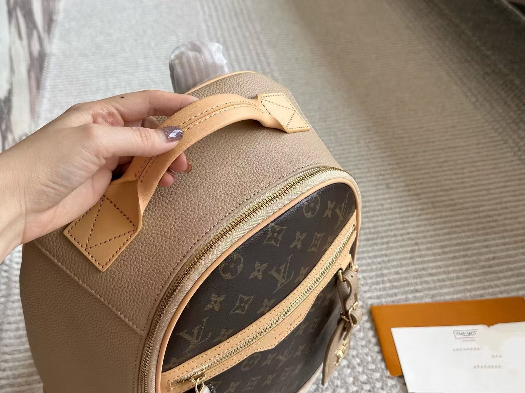 LVレザーバックパック【50％割引+送料無料】