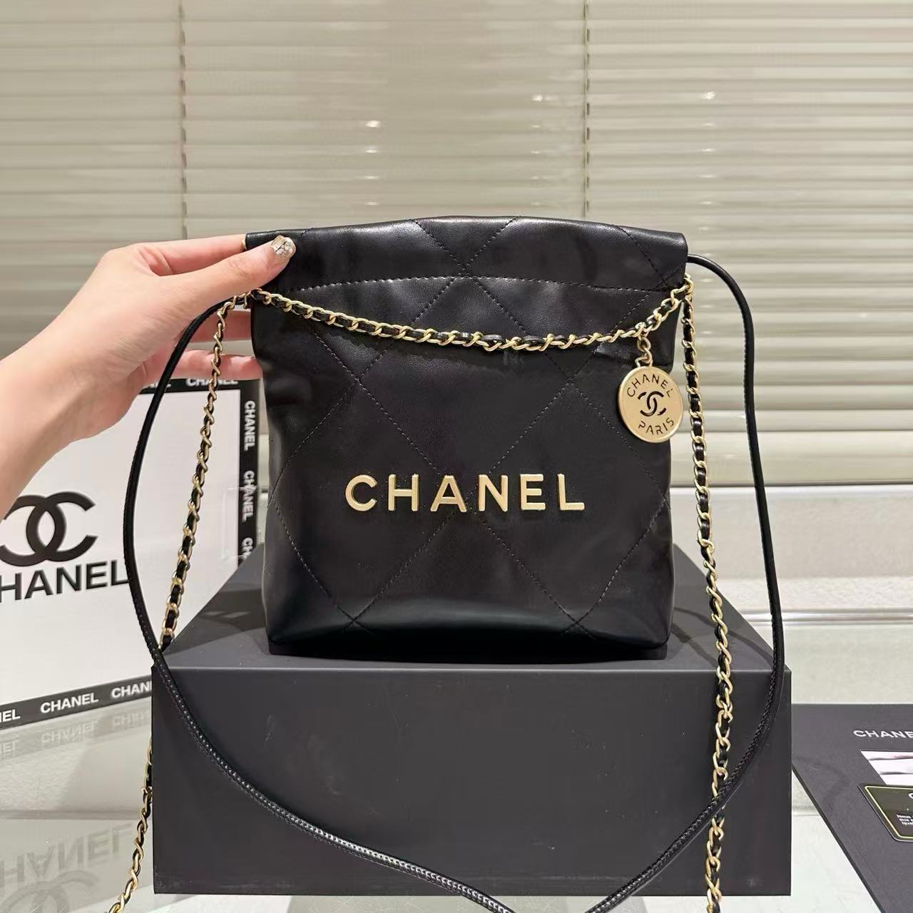 CHANE1 シープスキンチェーンバッグ【50％割引+送料無料】