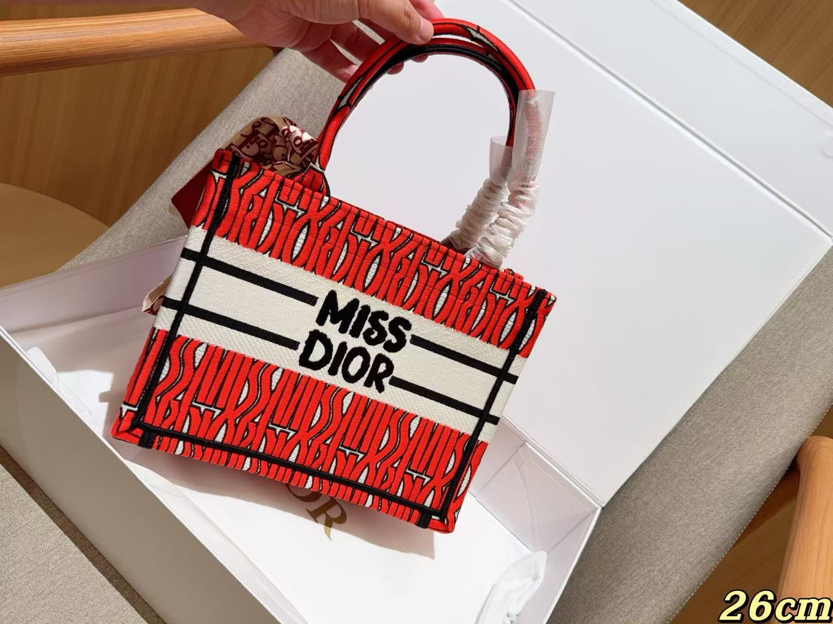 DI0Rの赤いハンドバッグ【50％割引+送料無料】