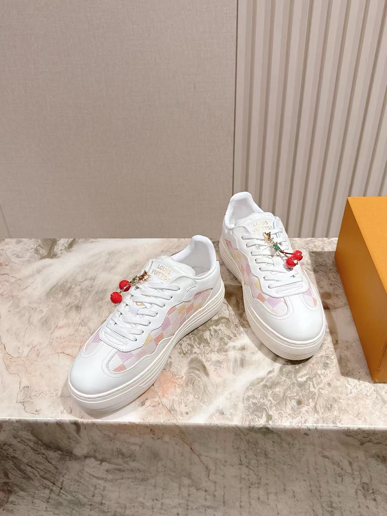 LV高品質チェック柄のカジュアルシューズ【50％割引+送料無料】