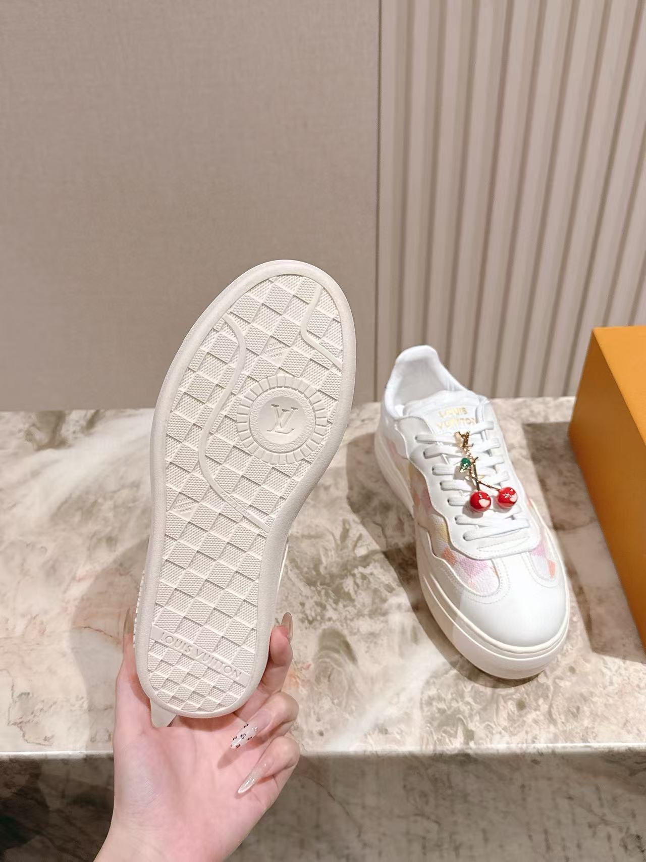 LV高品質チェック柄のカジュアルシューズ【50％割引+送料無料】