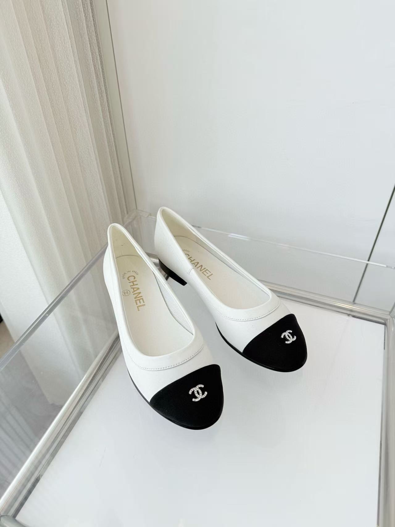 CHANE1 高品質ダブルCフラットシューズ【50％割引+送料無料】