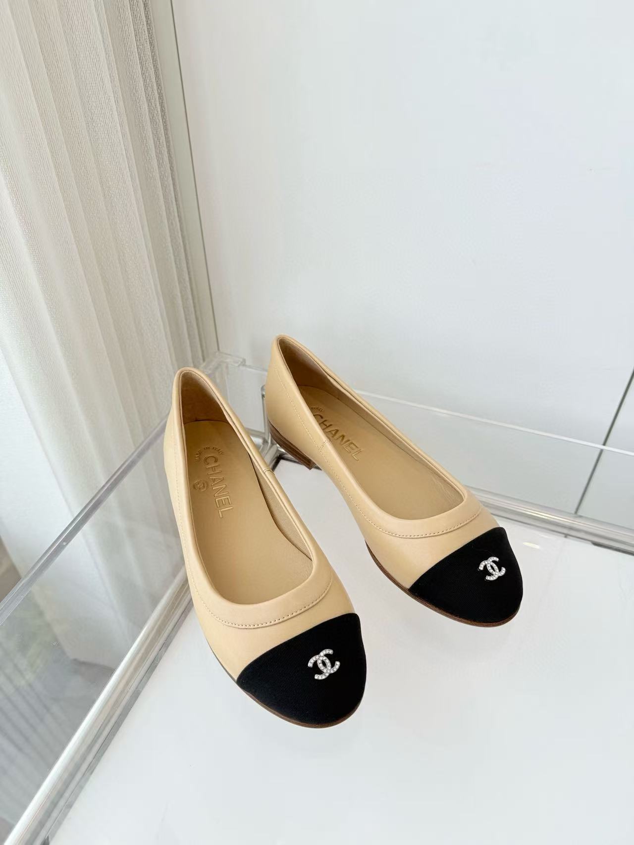 CHANE1 高品質ダブルCフラットシューズ【50％割引+送料無料】