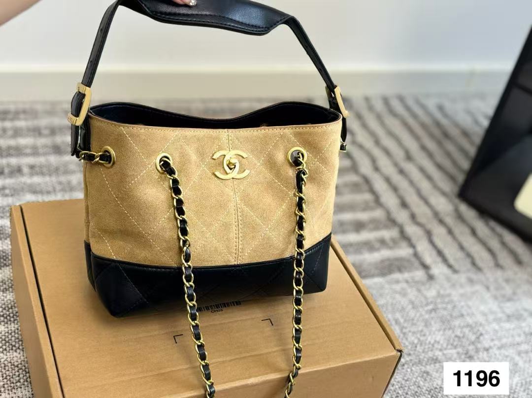 CHANE1 ディアスキンチェーンバケットバッグ【50％割引+送料無料】