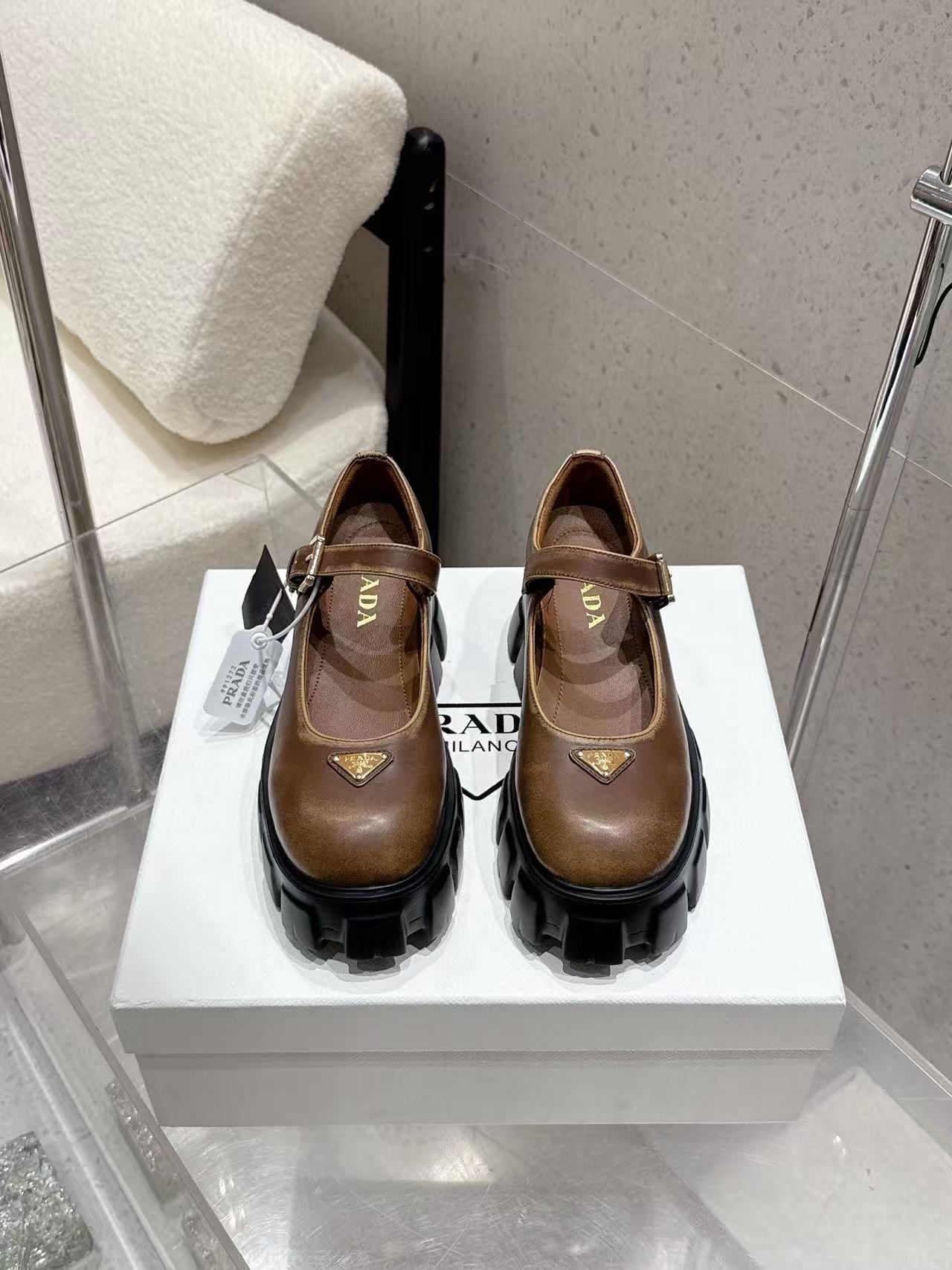 PR4DA 高品質厚底メリージェーンシューズ【50％割引+送料無料】