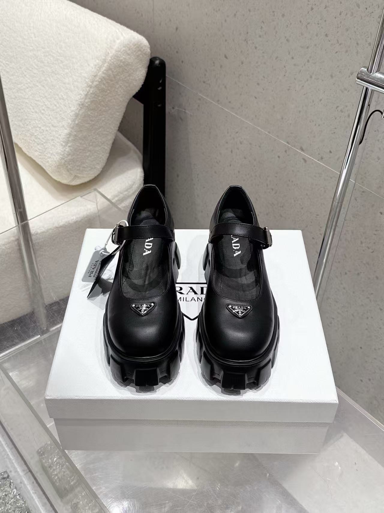 PR4DA 高品質厚底メリージェーンシューズ【50％割引+送料無料】