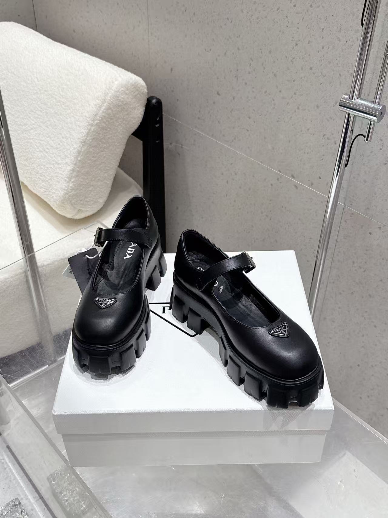 PR4DA 高品質厚底メリージェーンシューズ【50％割引+送料無料】