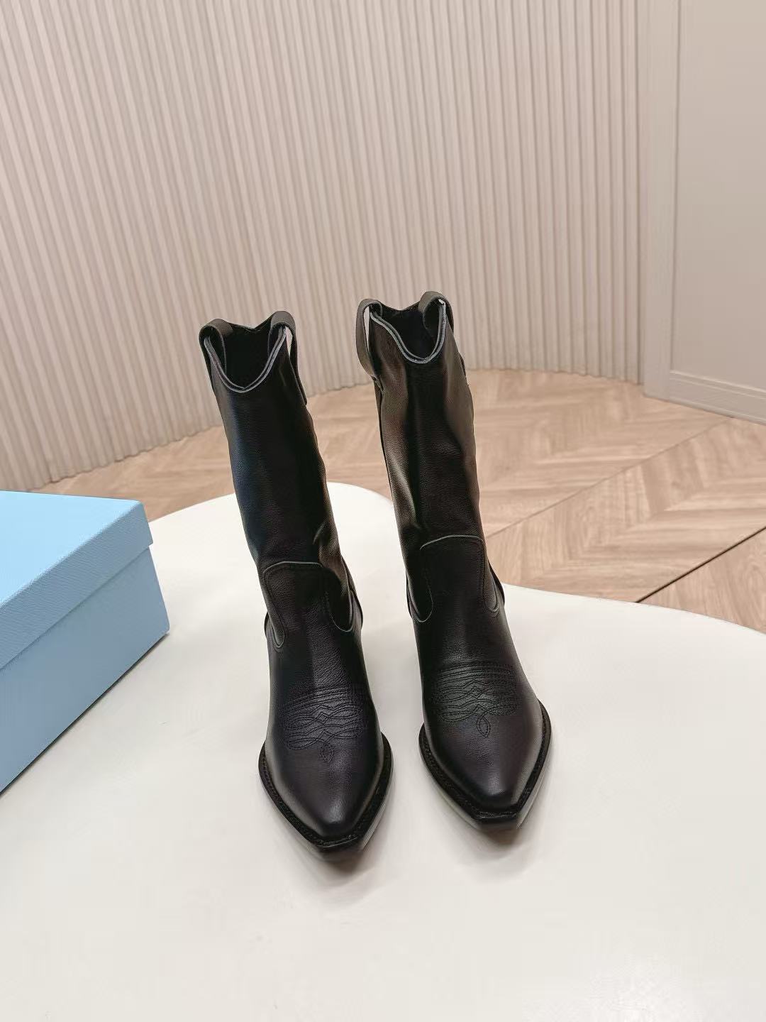 PR4DAの高品質ポインテッドトゥ秋冬ブーツ【50％割引+送料無料】