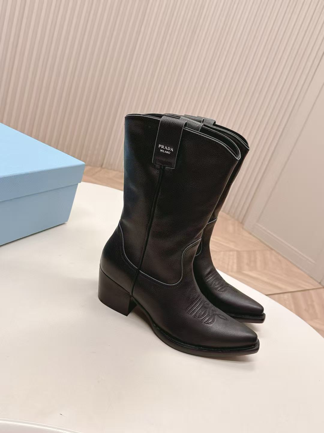 PR4DAの高品質ポインテッドトゥ秋冬ブーツ【50％割引+送料無料】