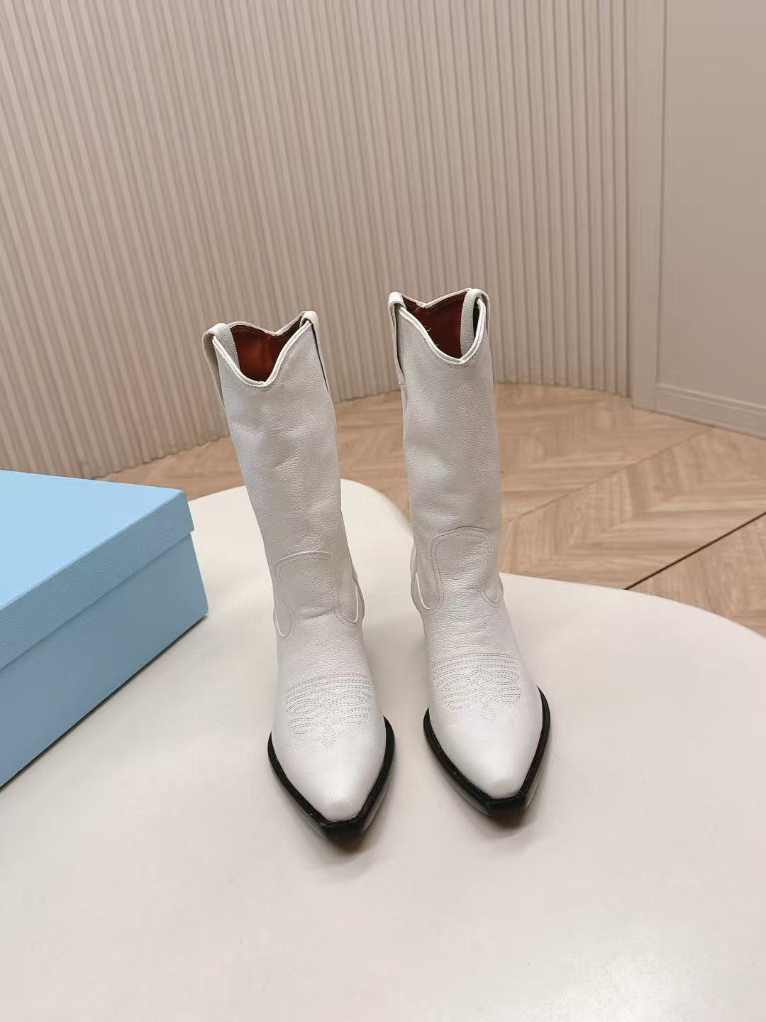 PR4DAの高品質ポインテッドトゥ秋冬ブーツ【50％割引+送料無料】