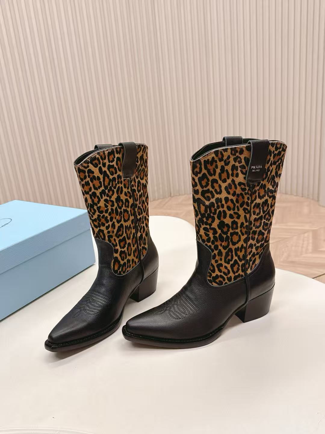 PR4DAの高品質ポインテッドトゥ秋冬ブーツ【50％割引+送料無料】