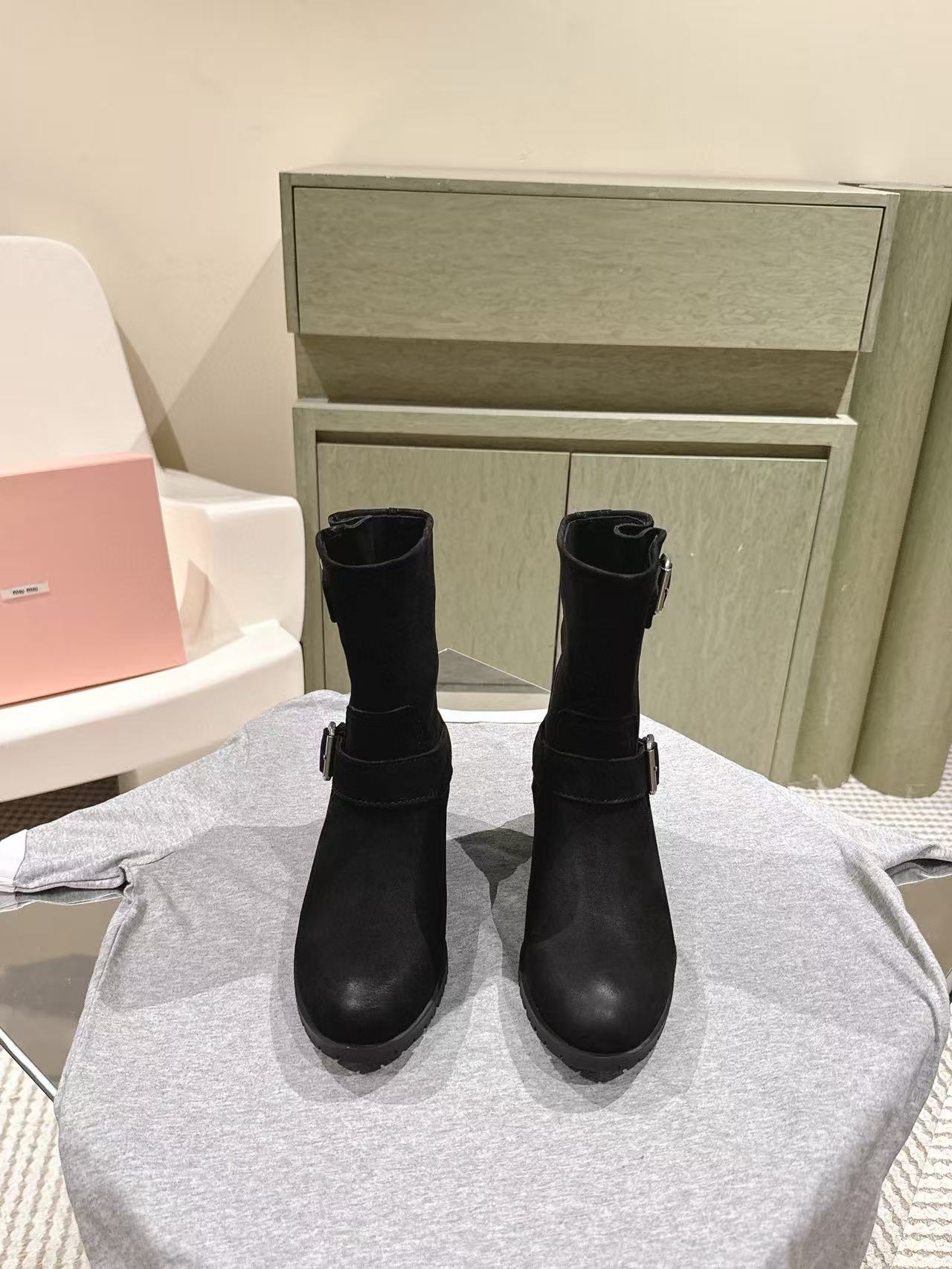 M1UM1U 高品質シンプルショートブーツ【50％割引+送料無料】