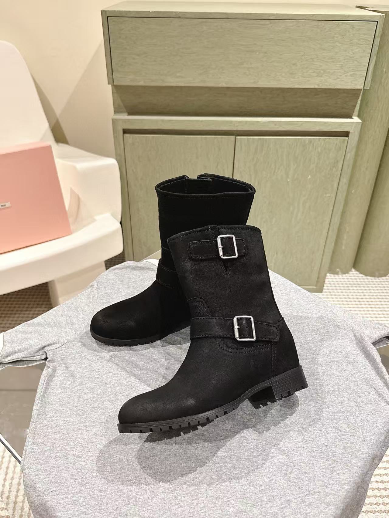 M1UM1U 高品質シンプルショートブーツ【50％割引+送料無料】