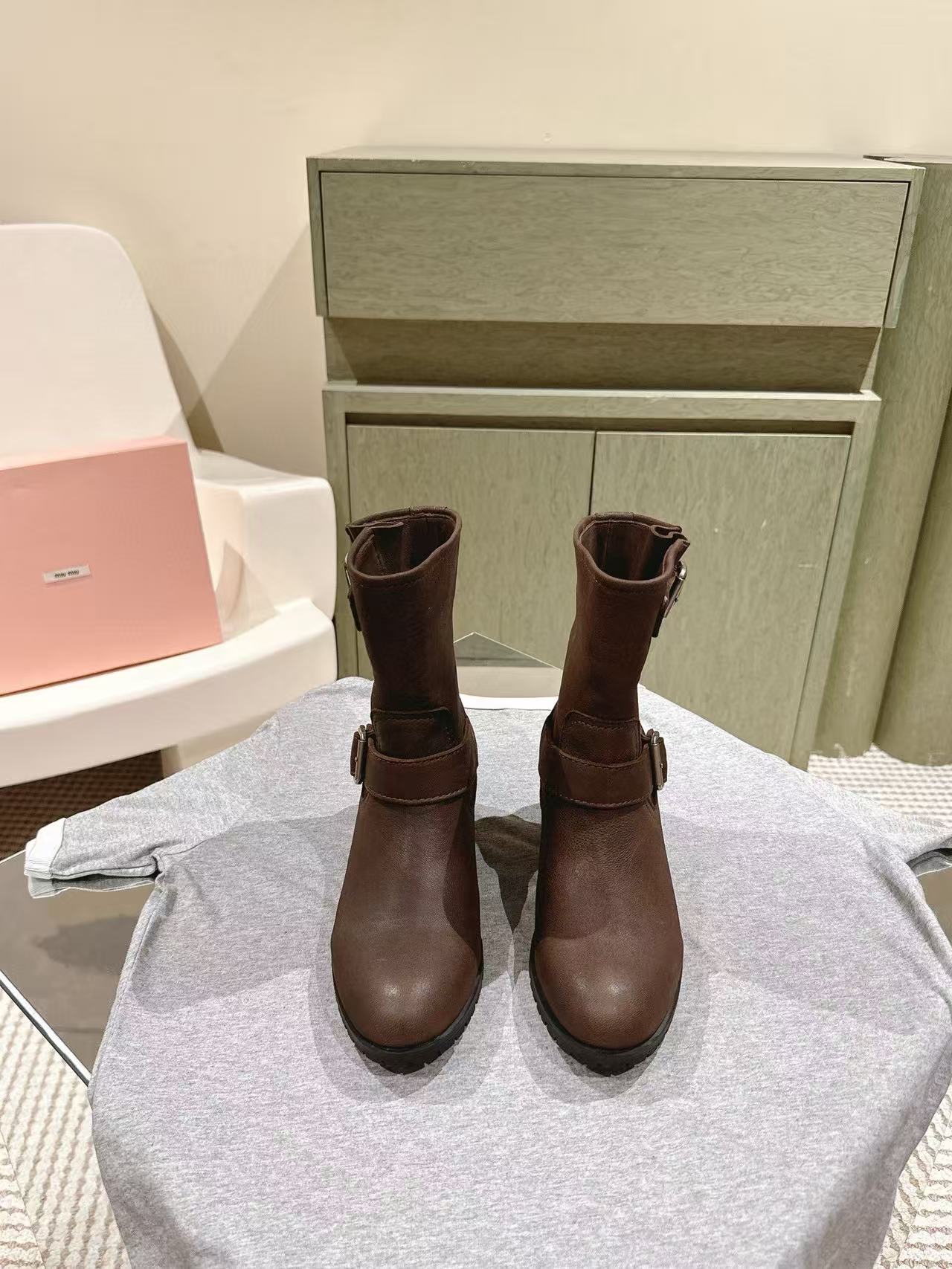 M1UM1U 高品質シンプルショートブーツ【50％割引+送料無料】