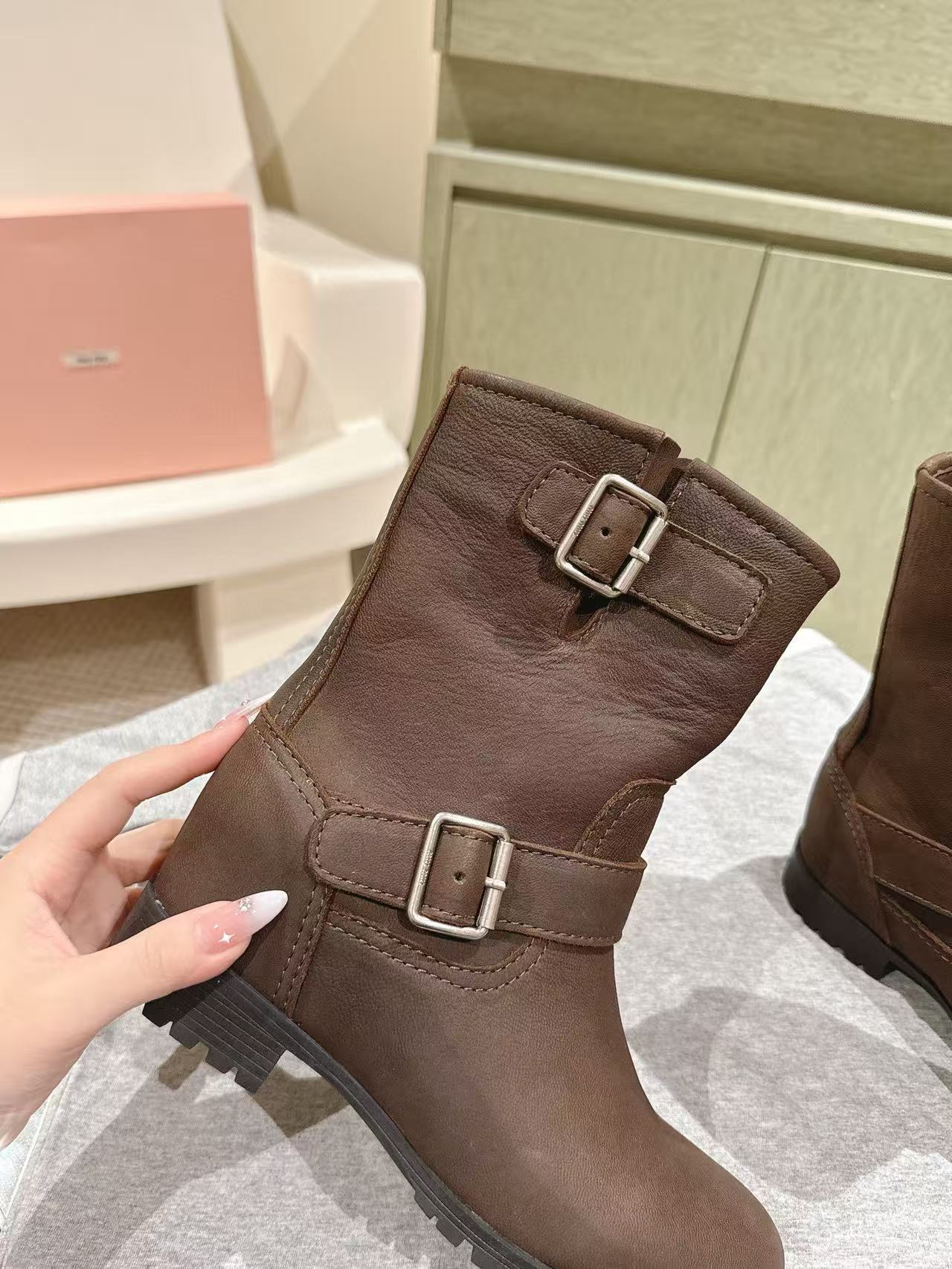 M1UM1U 高品質シンプルショートブーツ【50％割引+送料無料】