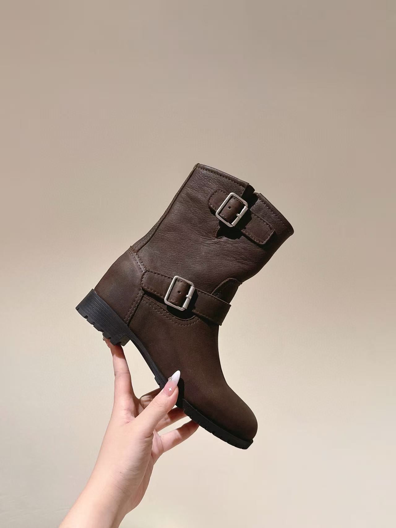 M1UM1U 高品質シンプルショートブーツ【50％割引+送料無料】