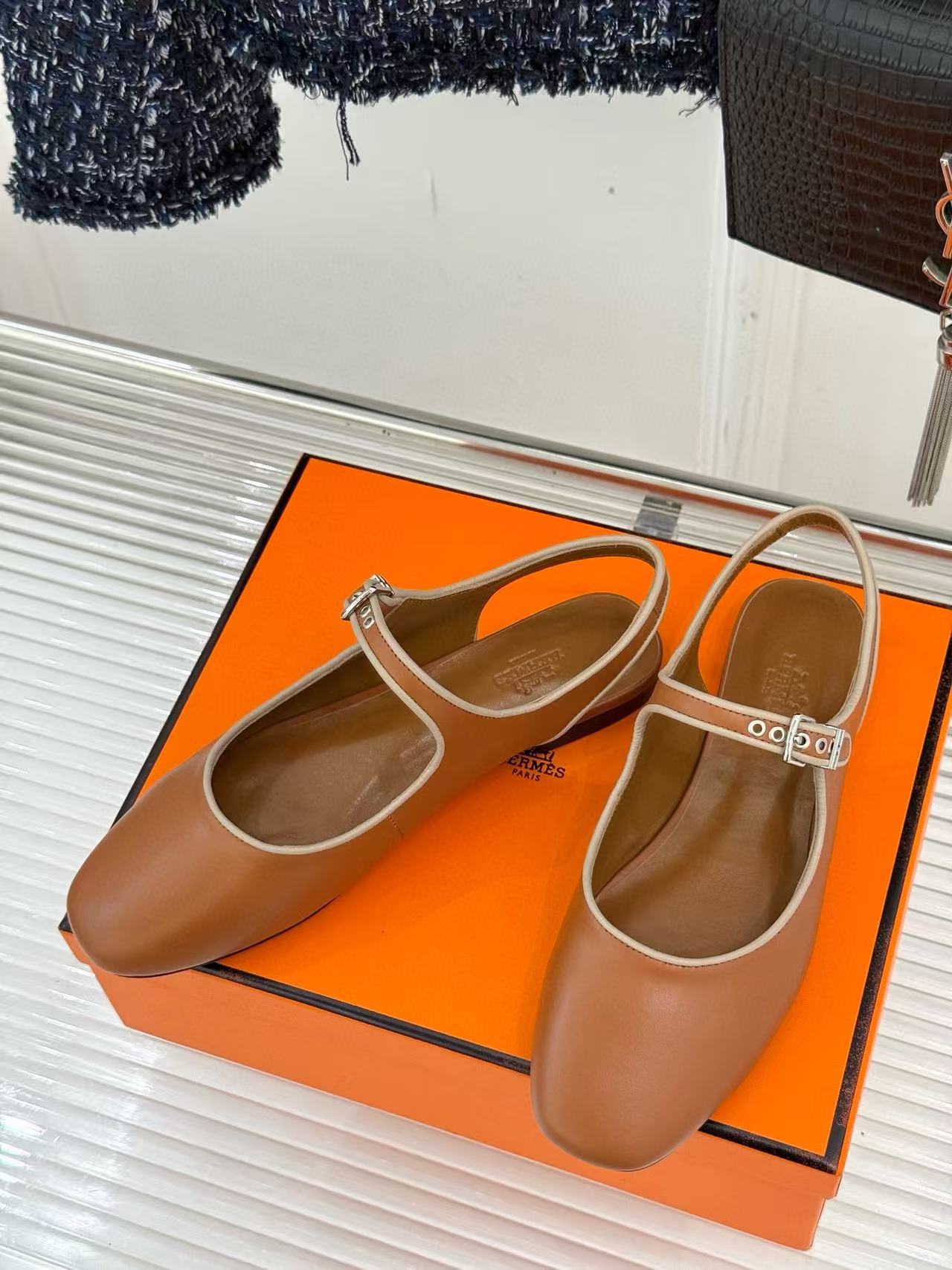 HERME5 高級レザーフラットサンダル【50％割引+送料無料】