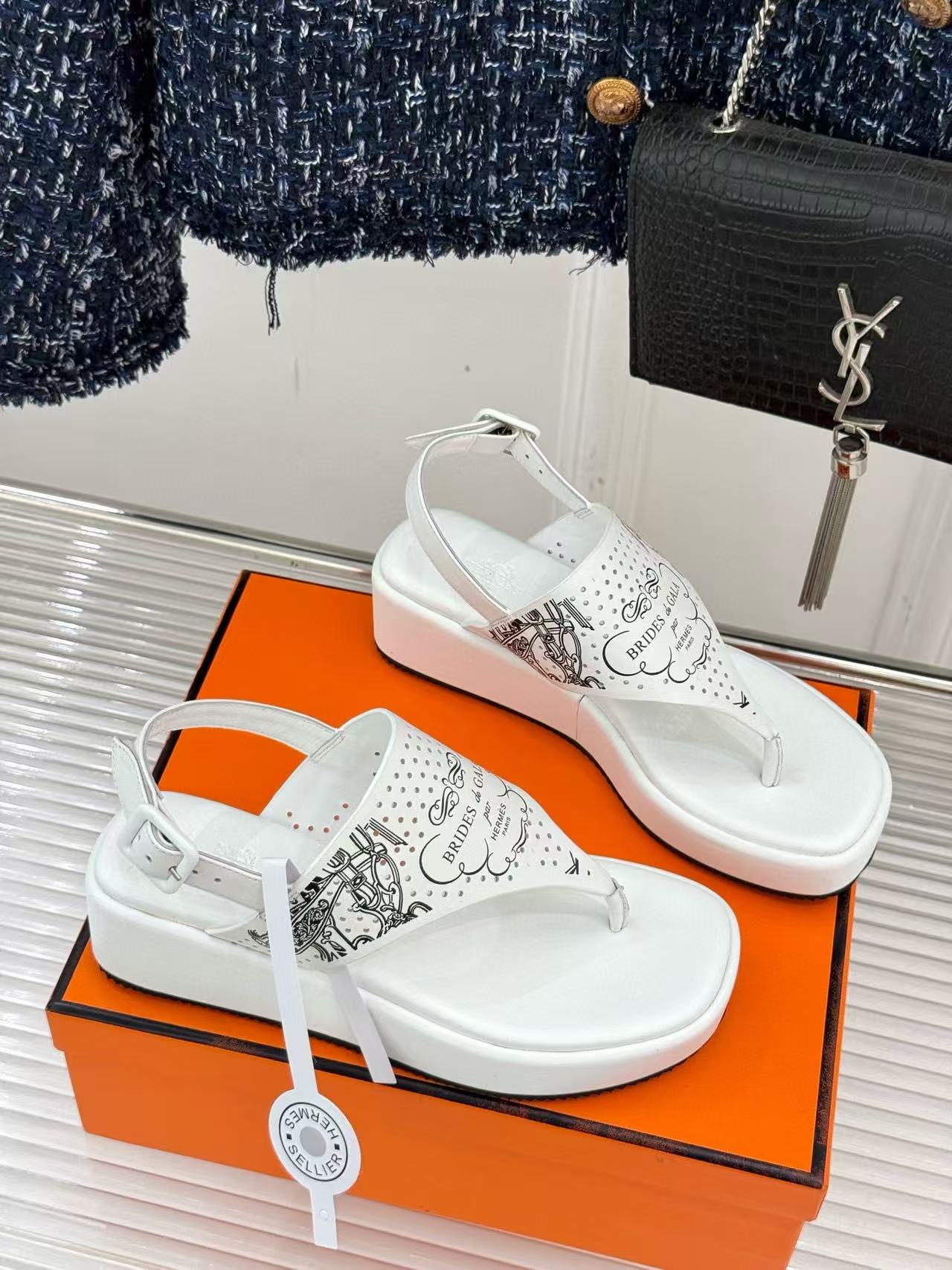 HERME5高品質プラットフォームサンダル【50％割引+送料無料】