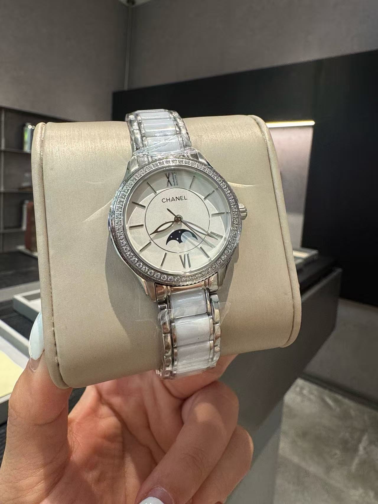 CHANE1 セラミックストラップ レディースウォッチ【50％割引+送料無料】