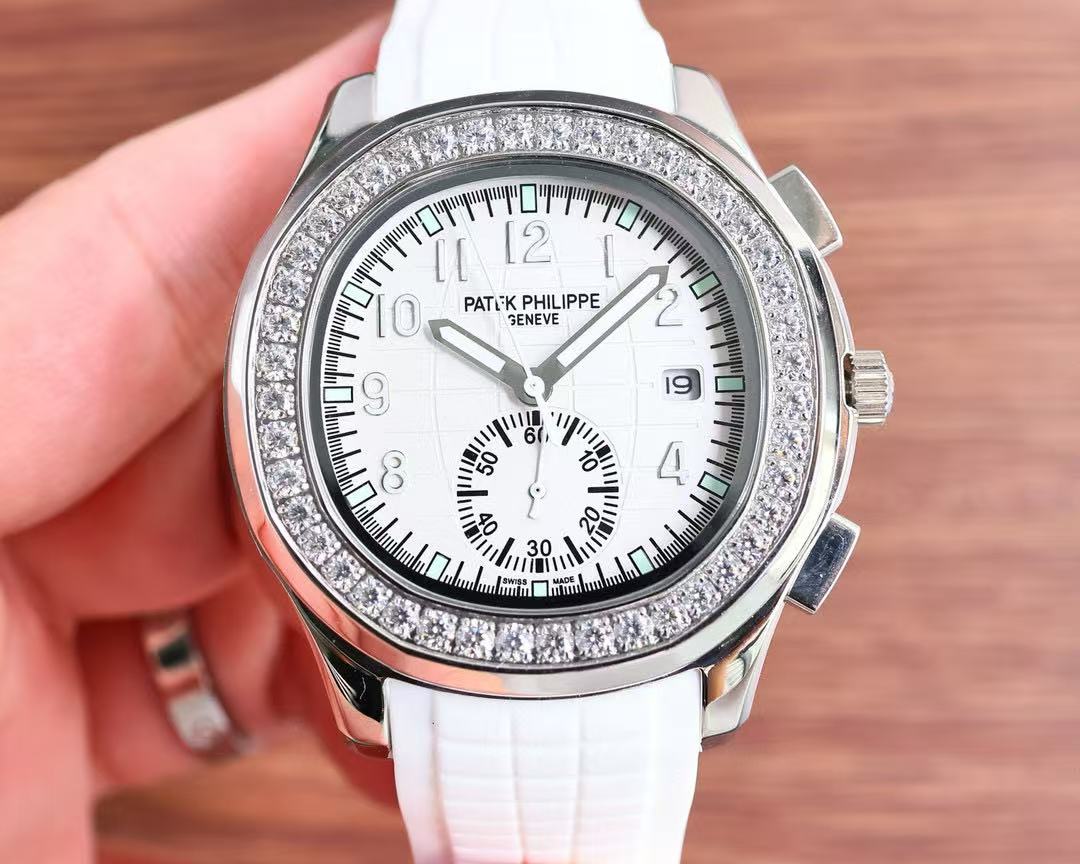 PATEK PH1LIPPEダイヤモンドをちりばめた時計【50％割引+送料無料】