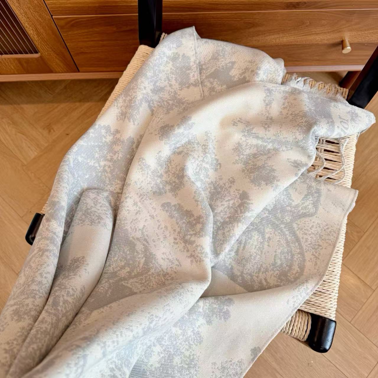 DI0R アニマルタッセル カシミアスカーフ【50％割引+送料無料】