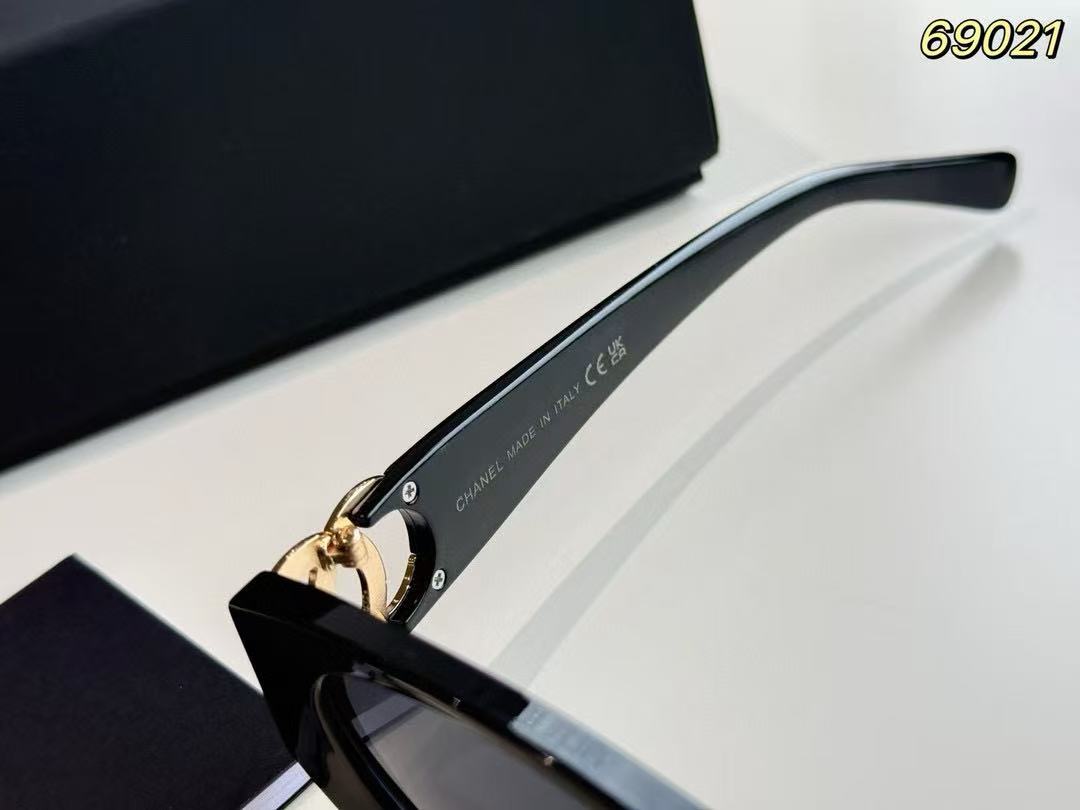 CHANE1 ダブルCサングラス【50％割引+送料無料】