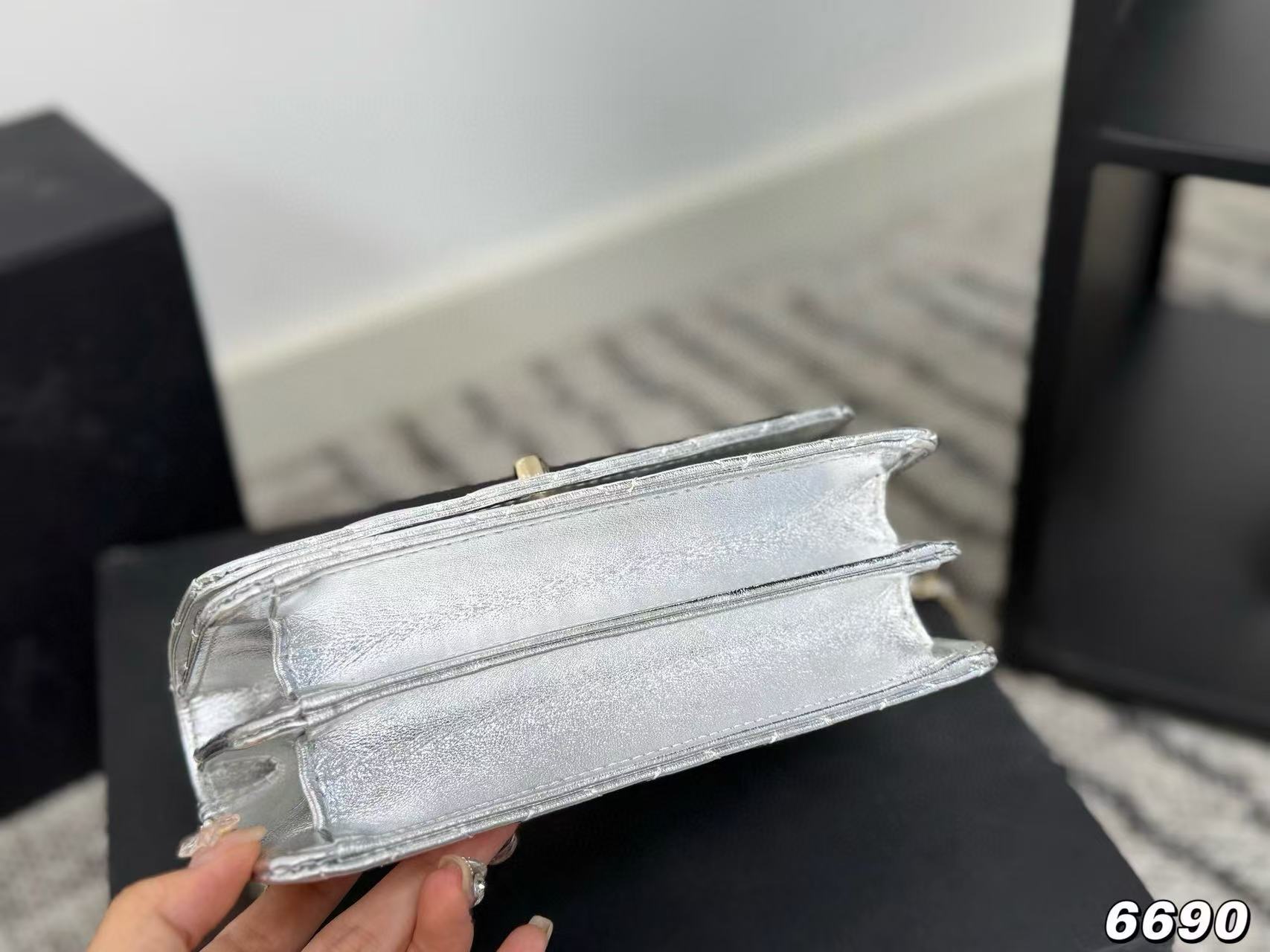 CHANE1 チェーンショルダーバッグ【50％割引+送料無料】