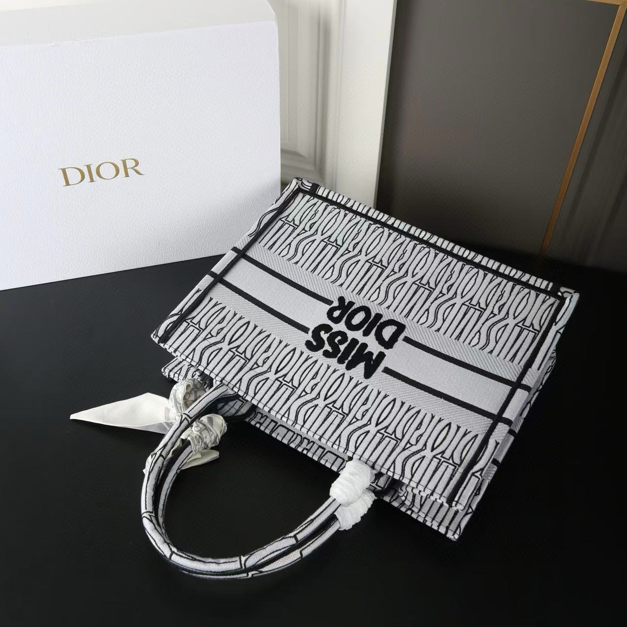 DI0R トートバッグ【50％割引+送料無料】