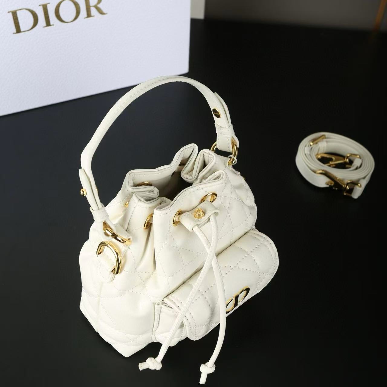 DI0R ドローストリング バケットバッグ【50％割引+送料無料】