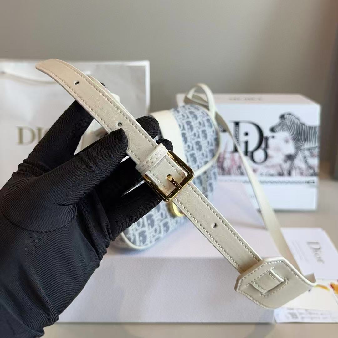 DI0 ショルダーメッセンジャーバッグ【50％割引+送料無料】