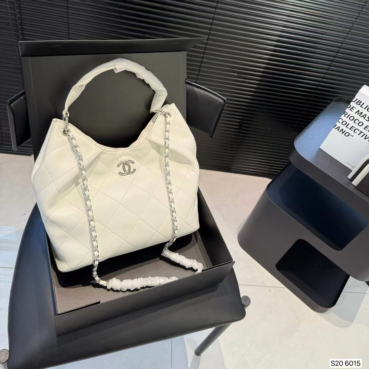 CHANE1 ダブルCチェーンバッグ【50％割引+送料無料】