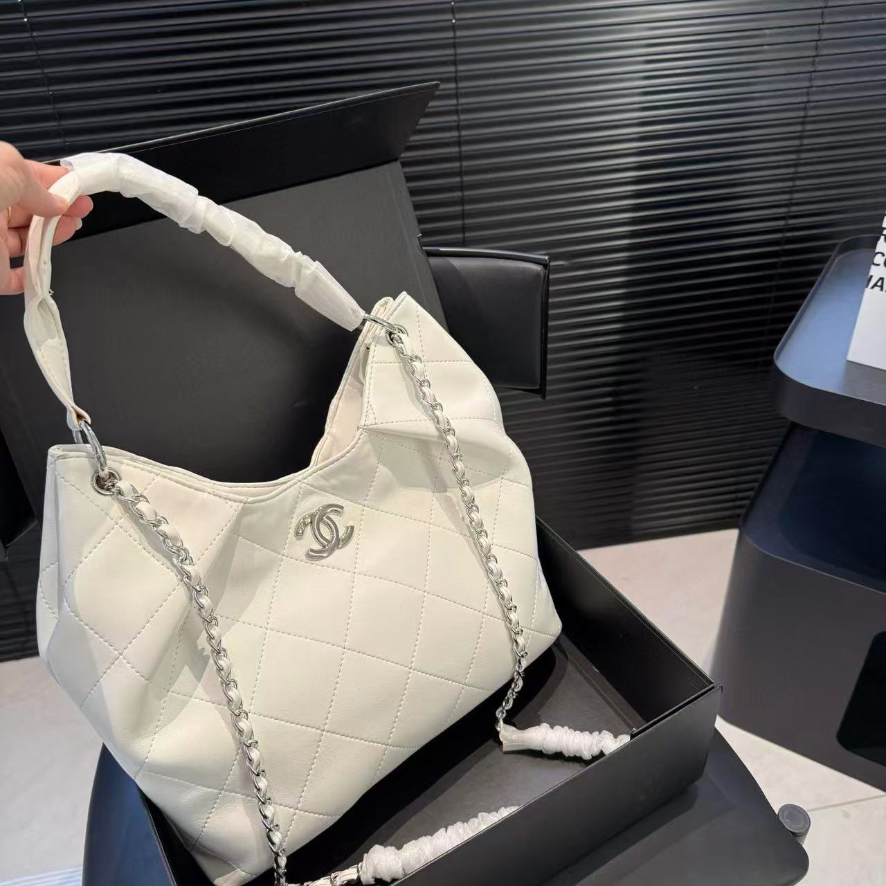 CHANE1 ダブルCチェーンバッグ【50％割引+送料無料】