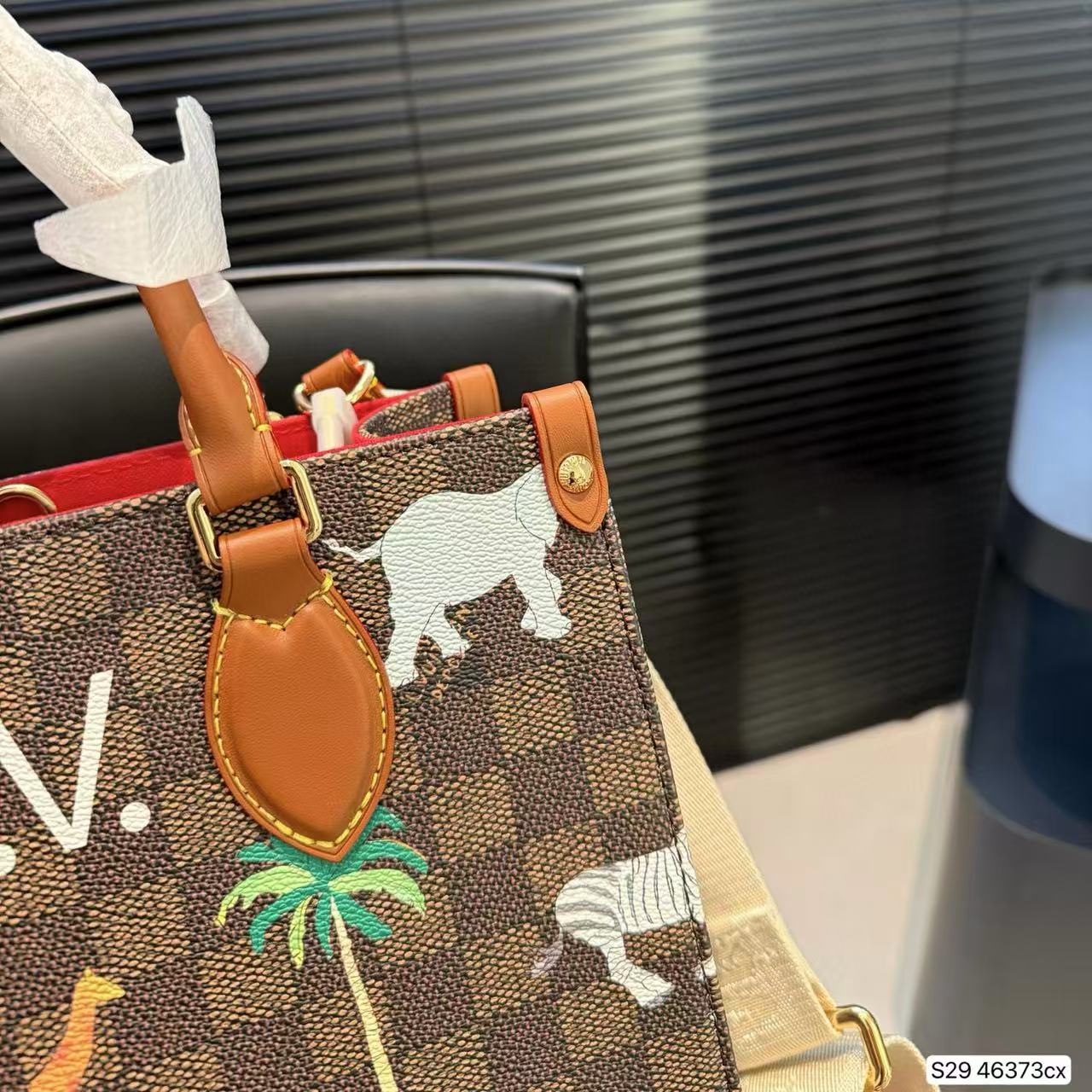 LVアニマルトートバッグ【50％割引+送料無料】