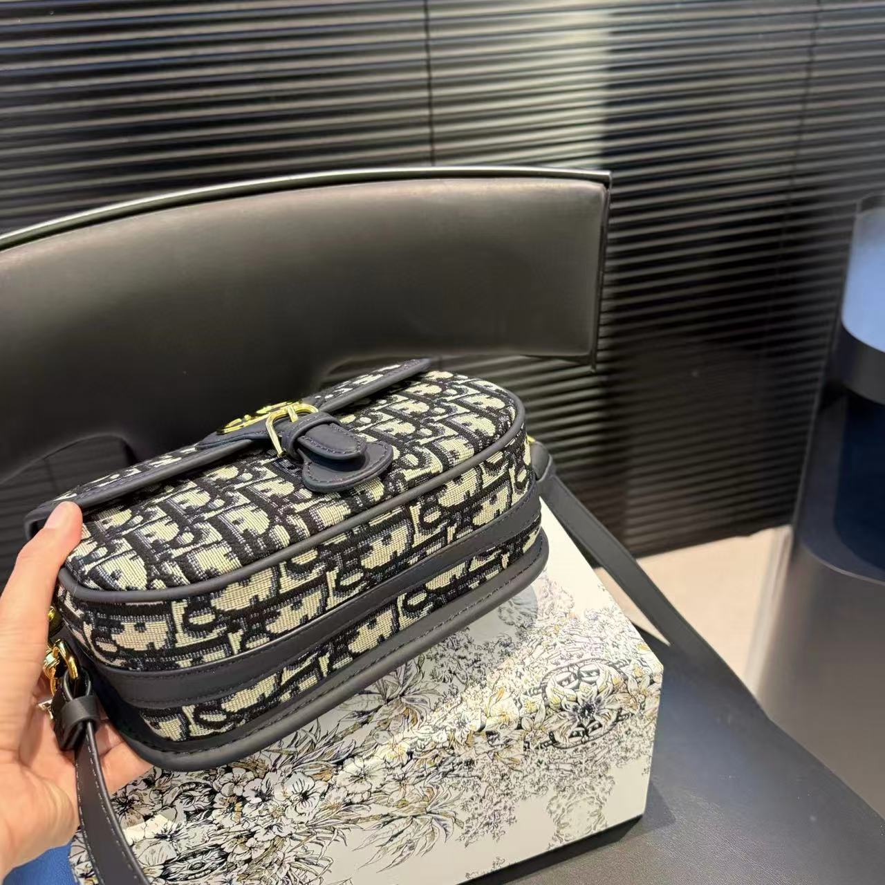 DI0R ジャカード CD ショルダーバッグ【50％割引+送料無料】