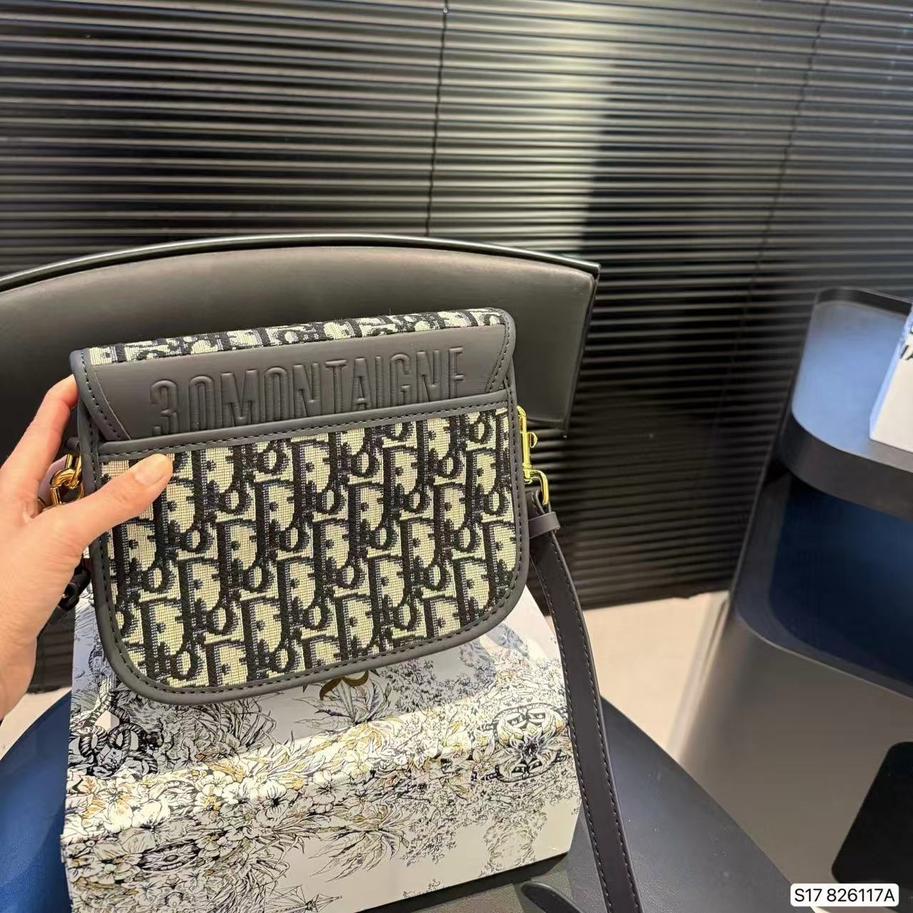 DI0R ジャカード CD ショルダーバッグ【50％割引+送料無料】