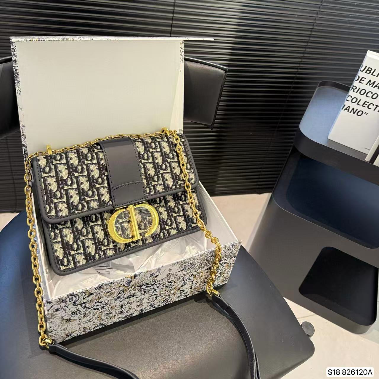 DI0R ジャカード CDチェーンバッグ【50％割引+送料無料】