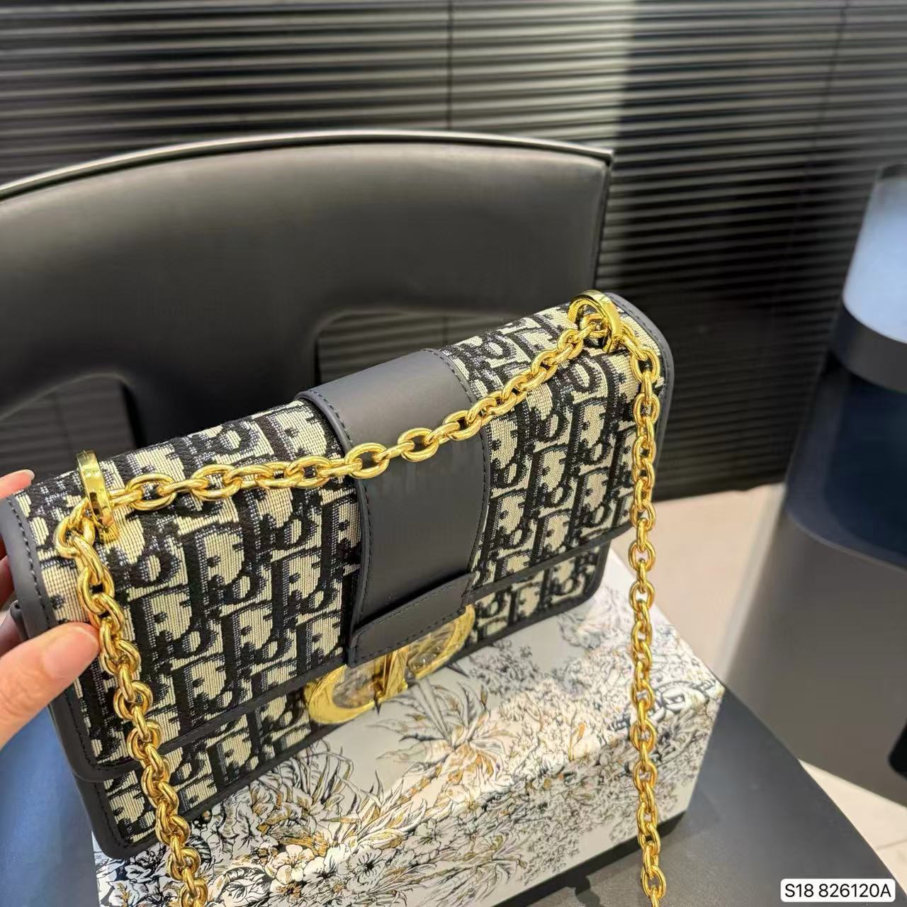 DI0R ジャカード CDチェーンバッグ【50％割引+送料無料】