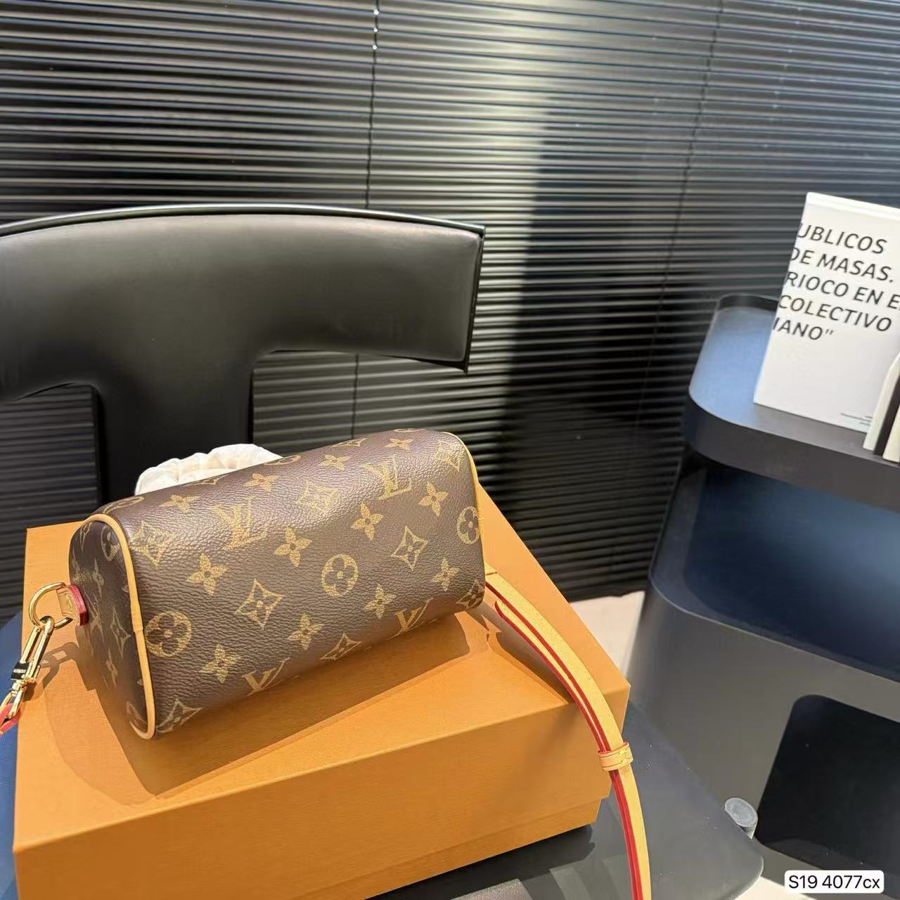 LVモノグラムハンドバッグ【50％割引+送料無料】