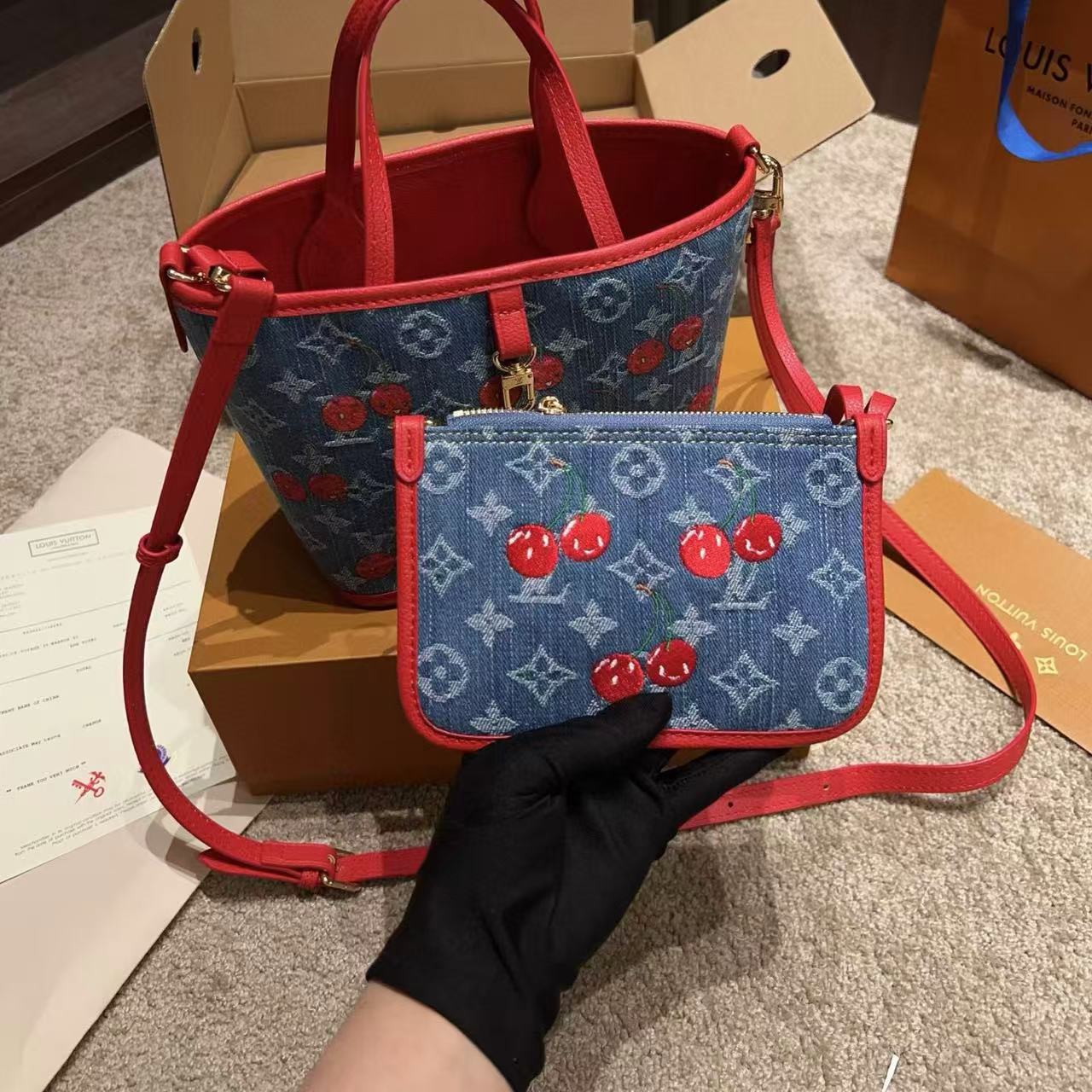 LVチェリーデニムハンドバッグ【50％割引+送料無料】