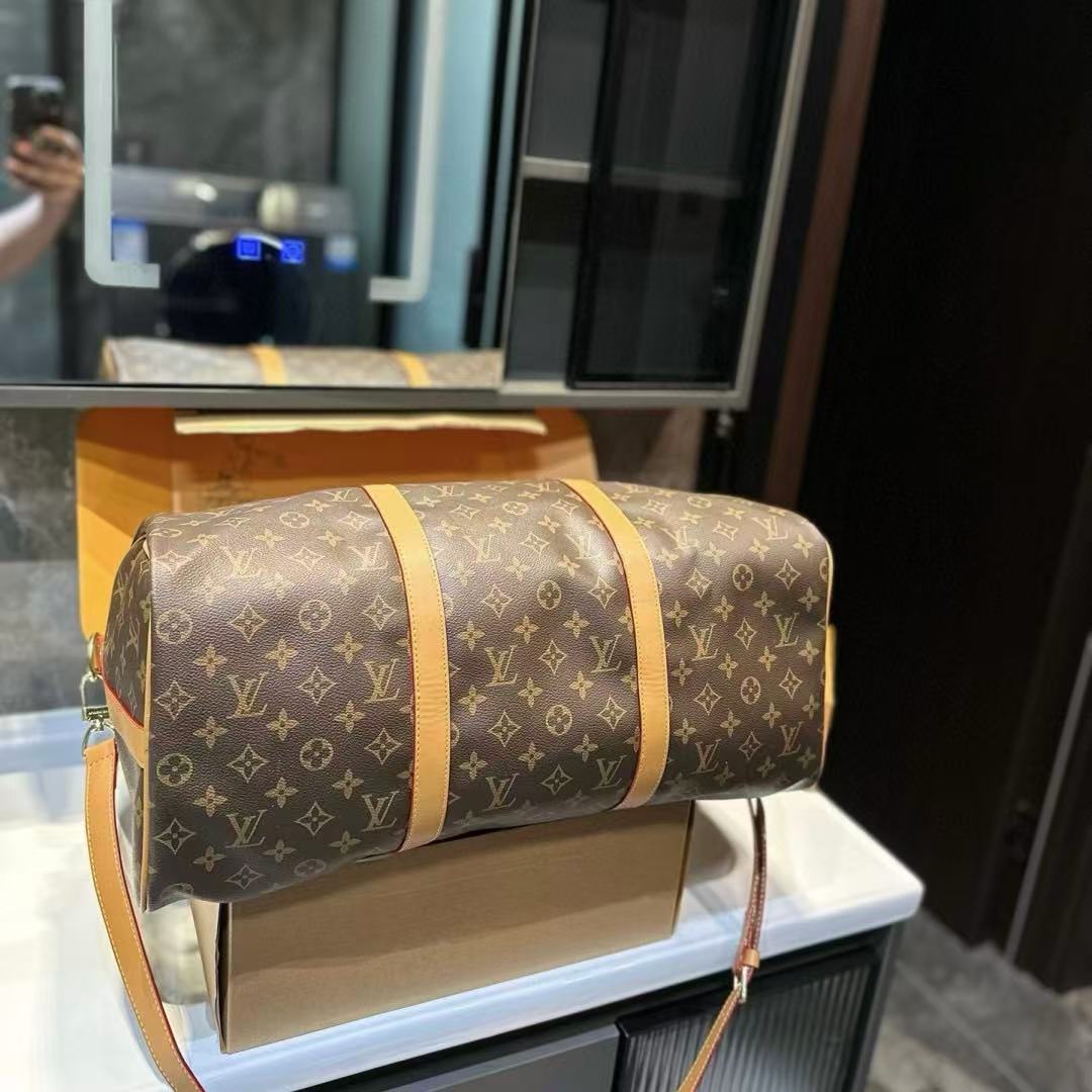 LVモノグラムトラベルバッグ【50％割引+送料無料】