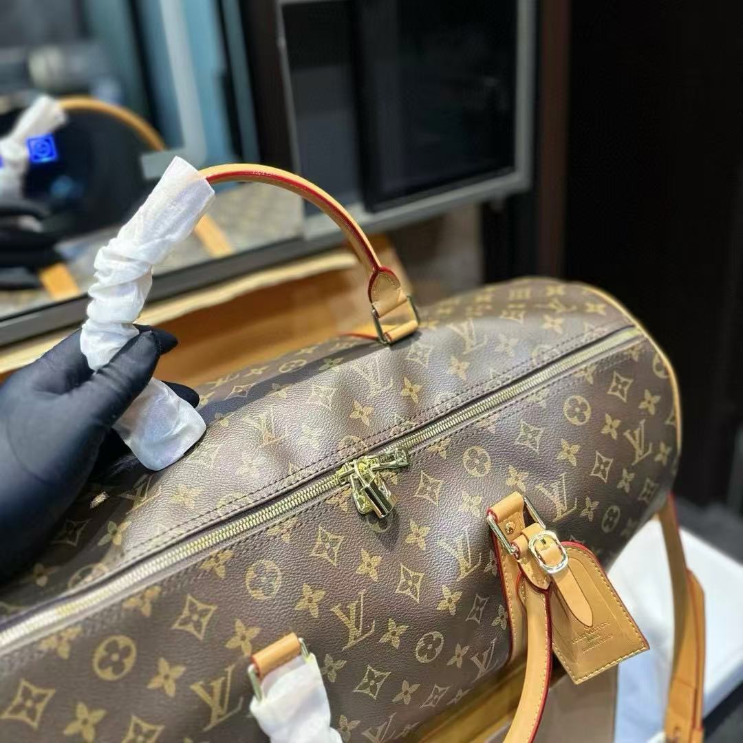 LVモノグラムトラベルバッグ【50％割引+送料無料】