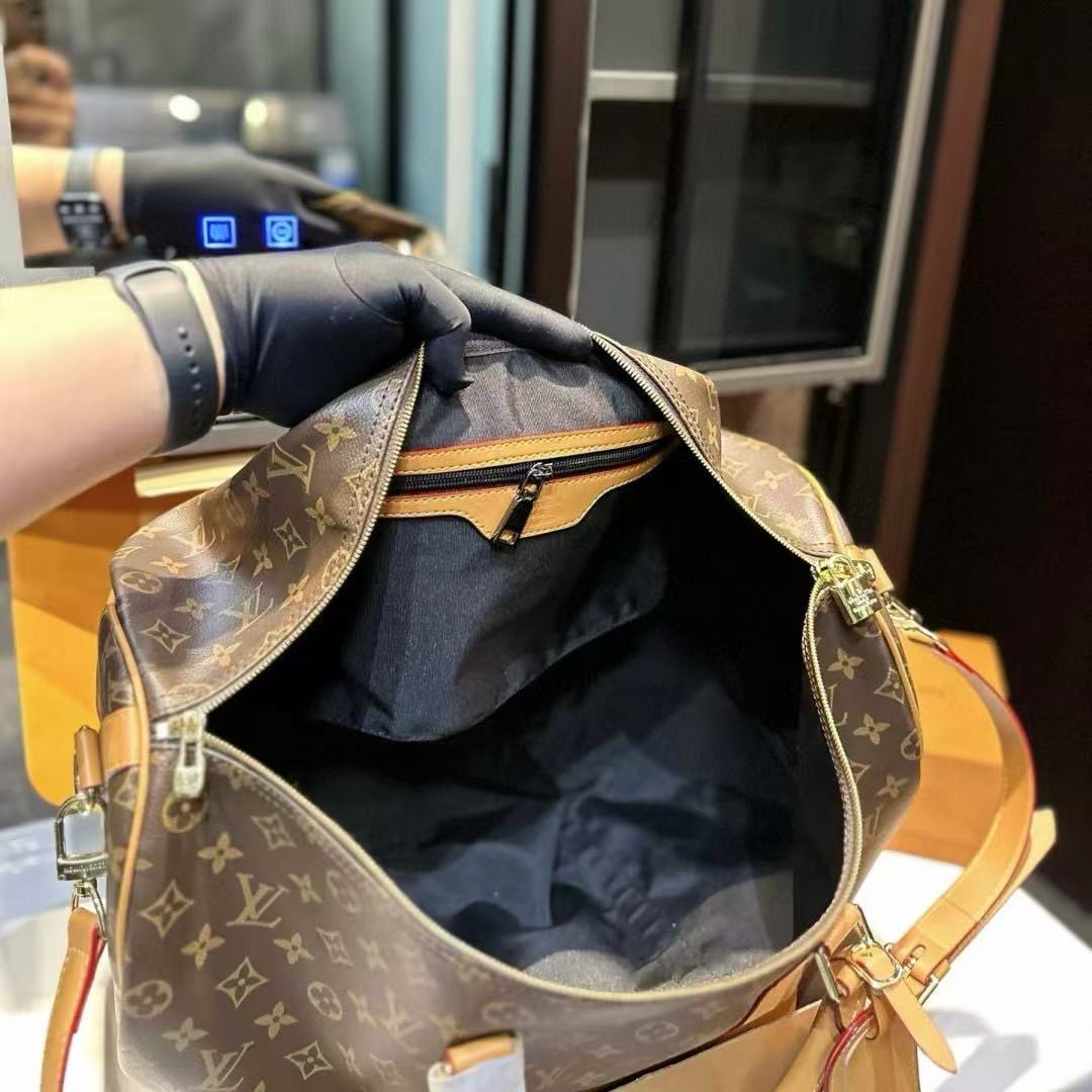 LVモノグラムトラベルバッグ【50％割引+送料無料】