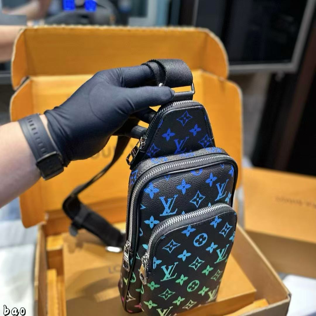 LVグラデーションメンズチェストバッグ【50％割引+送料無料】