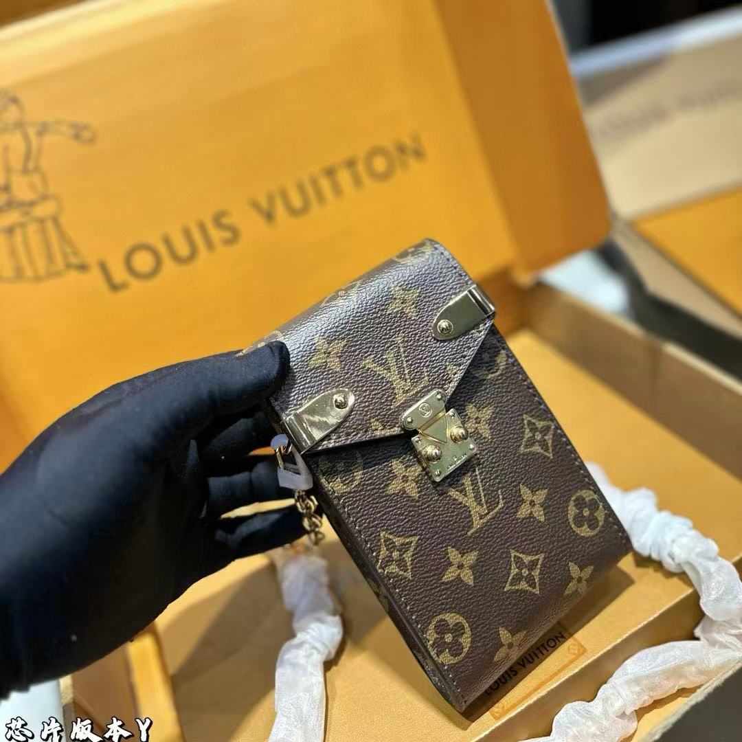 LVモノグラムの携帯電話バッグ【50％割引+送料無料】