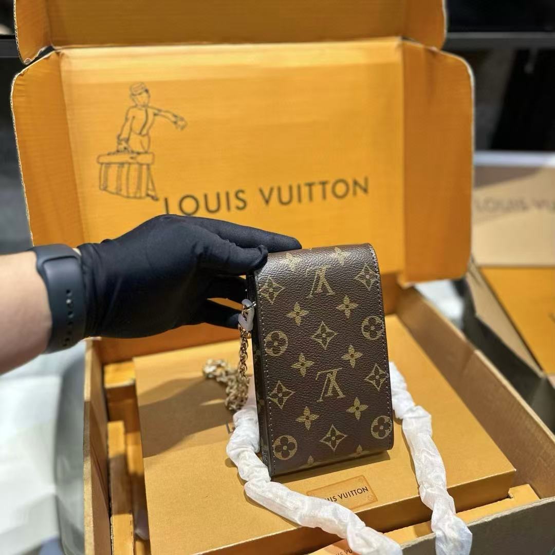 LVモノグラムの携帯電話バッグ【50％割引+送料無料】