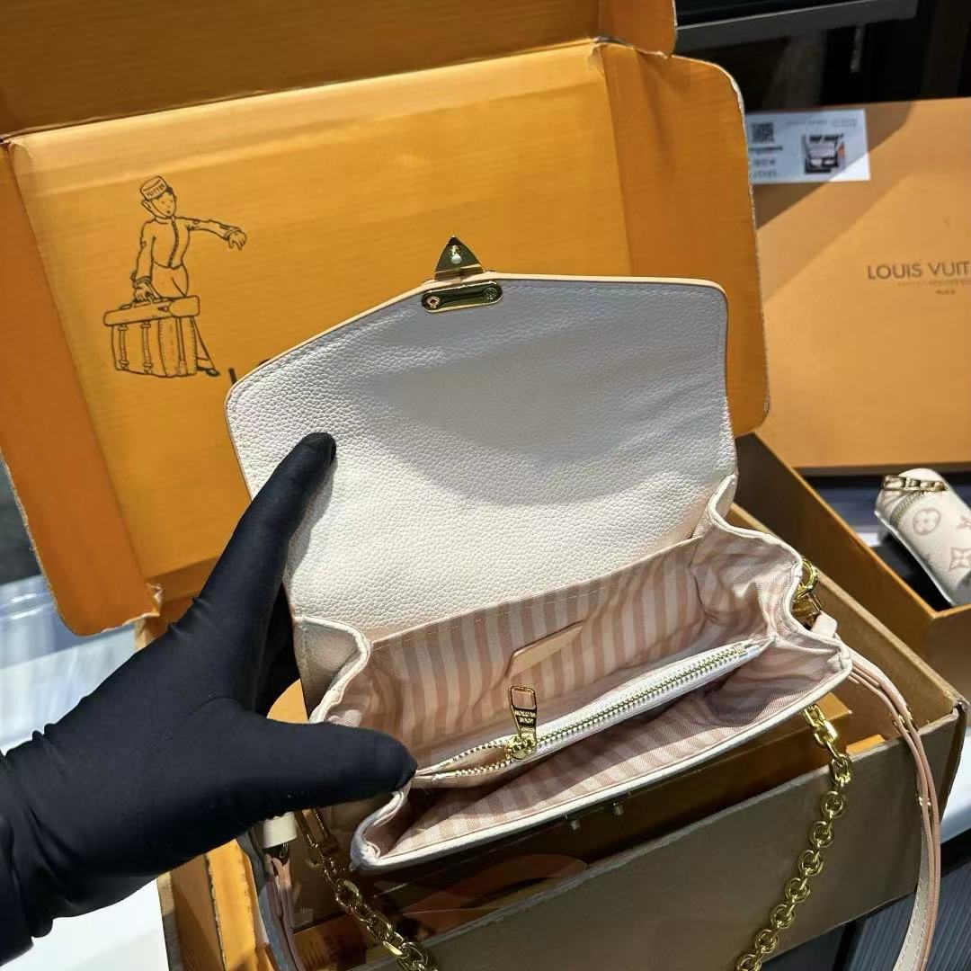 LVプリントのショルダークロスボディバッグ【50％割引+送料無料】