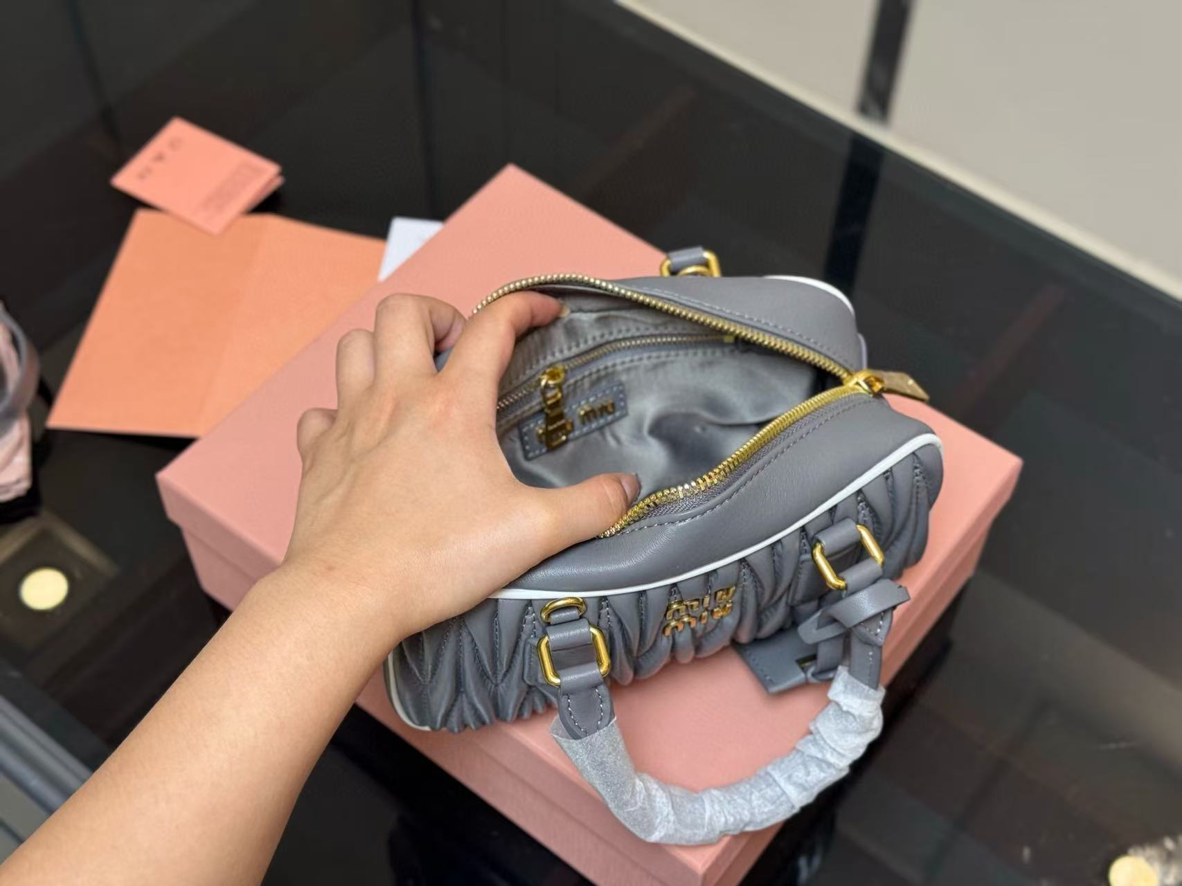 M1UM1U 牛革ボウリングバッグ【50％割引+送料無料】