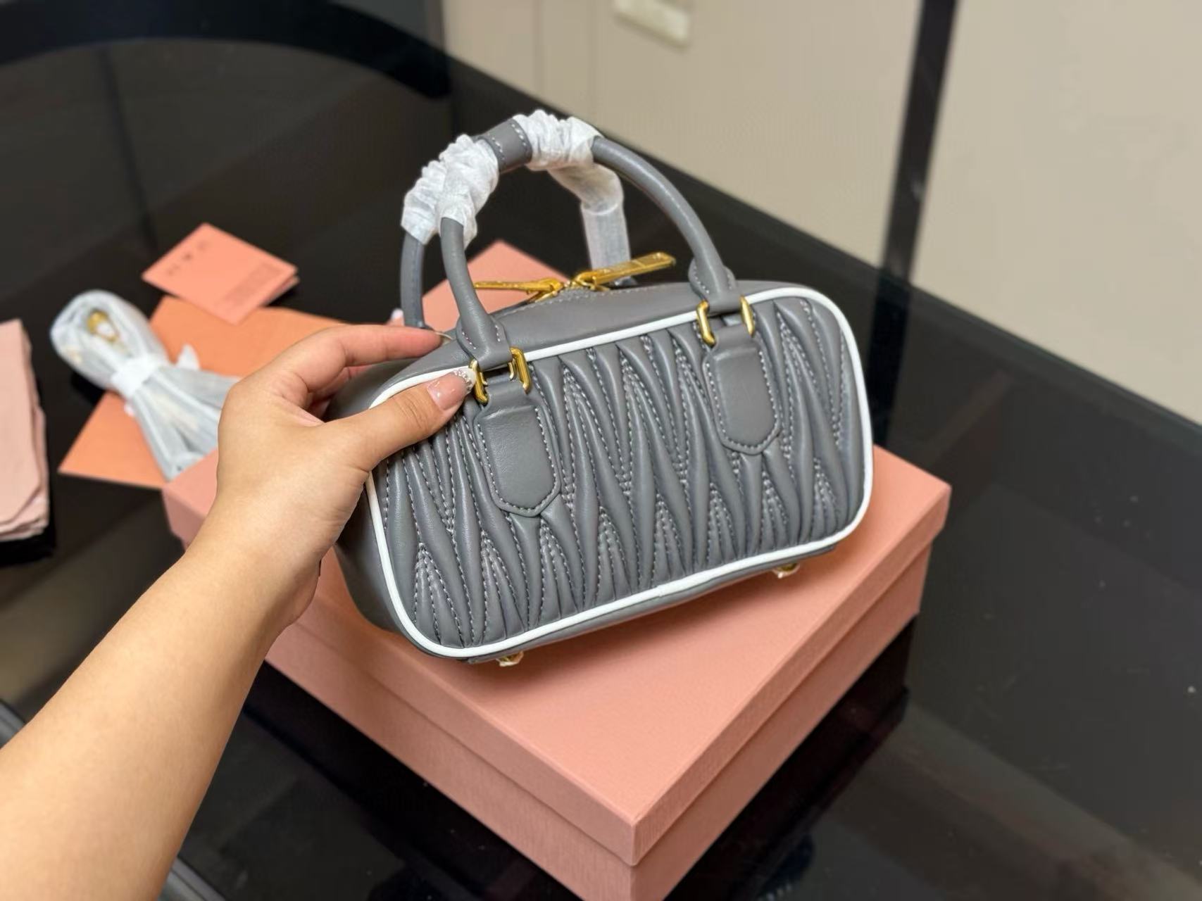 M1UM1U 牛革ボウリングバッグ【50％割引+送料無料】